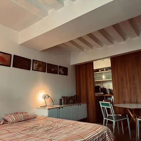 Bed & Breakfast Independante Centre Marais Parijs