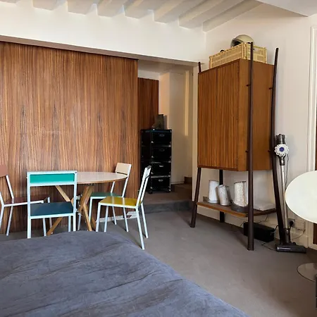 Independante Centre Marais Nocleg ze śniadaniem 3*